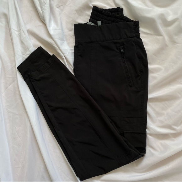 NWOT ATHLETA Chelsea Cargo Black Pants - Picture 6 of 9
